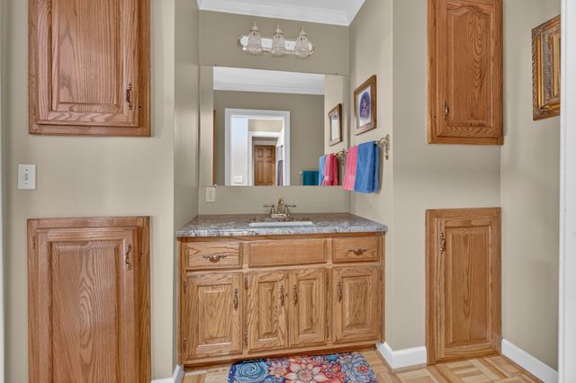 2155 Oak Knob Rd, Lafayette, TN 37083
