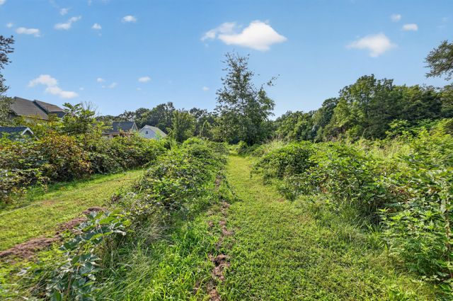 2155 Oak Knob Rd, Lafayette, TN 37083