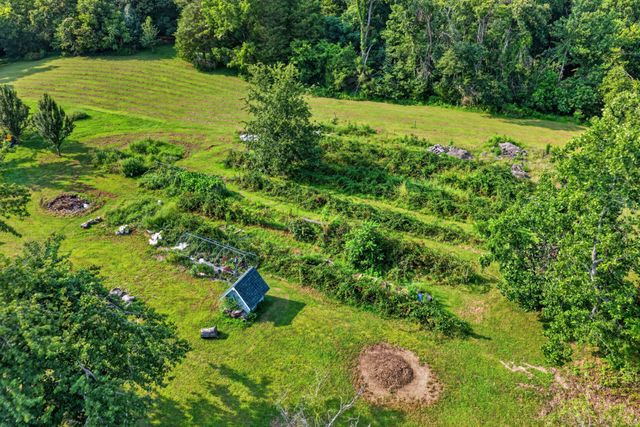 2155 Oak Knob Rd, Lafayette, TN 37083