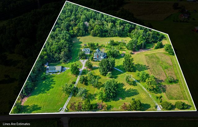 2155 Oak Knob Rd, Lafayette, TN 37083