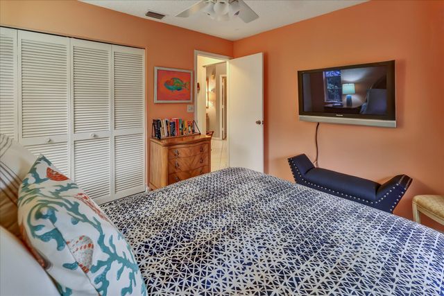 7713 SILVER LAKE Drive, Delray Beach, FL 33446