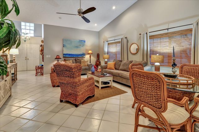 7713 SILVER LAKE Drive, Delray Beach, FL 33446