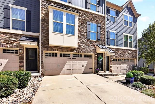 1728 Town Oak Lane, Charlotte, NC 28205