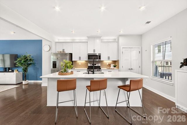 1728 Town Oak Lane, Charlotte, NC 28205