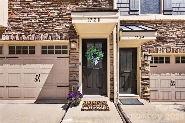 1728 Town Oak Lane, Charlotte, NC 28205