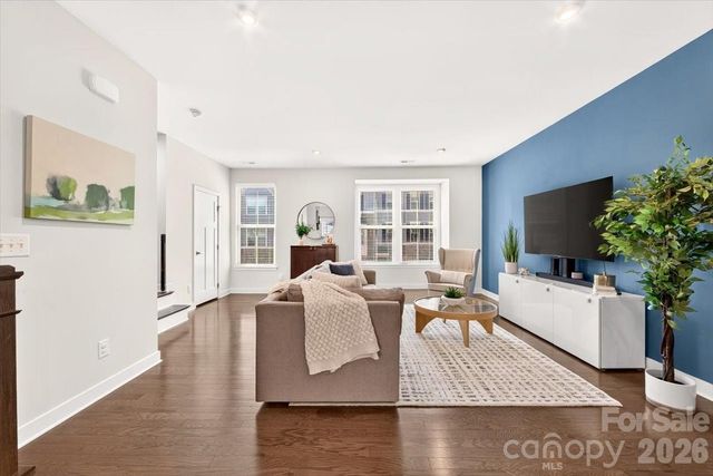1728 Town Oak Lane, Charlotte, NC 28205