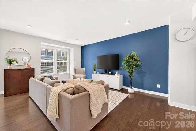 1728 Town Oak Lane, Charlotte, NC 28205