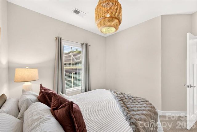 1728 Town Oak Lane, Charlotte, NC 28205