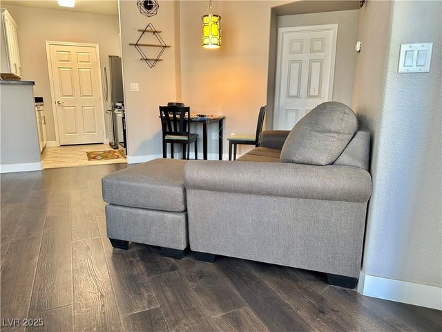 7119 South Durango Drive 305, Las Vegas, NV 89113