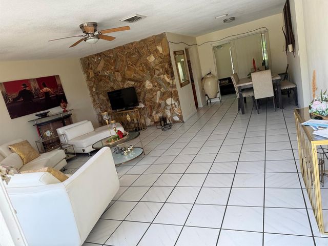 2986 CORTEZ Lane, Delray Beach, FL 33445