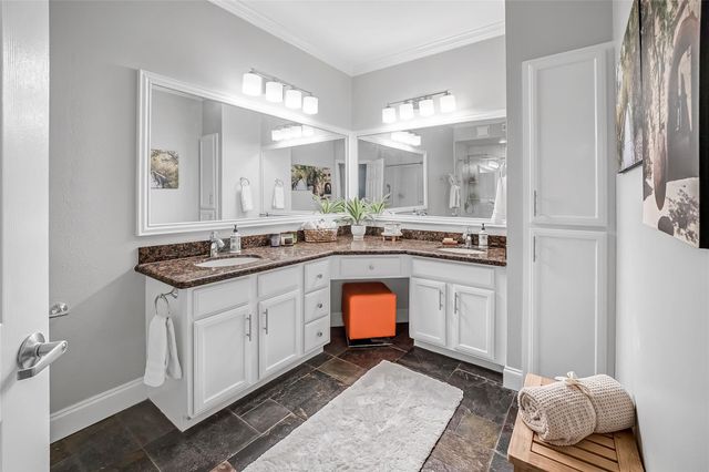 2111 Welch Street A113, Houston, TX 77019