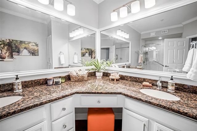 2111 Welch Street A113, Houston, TX 77019