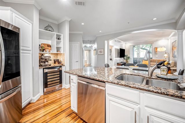 2111 Welch Street A113, Houston, TX 77019