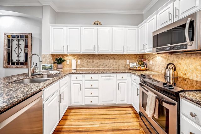 2111 Welch Street A113, Houston, TX 77019