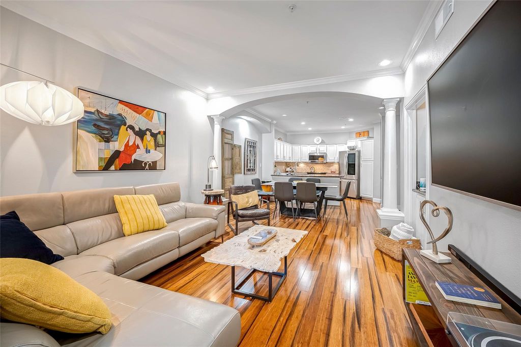 2111 Welch Street A113, Houston, TX 77019