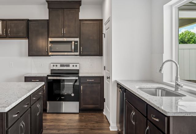2206 Melk Lane, Columbia, TN 38401