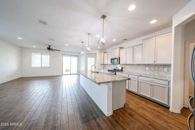 2306 E BRANHAM Lane, Phoenix, AZ 85042