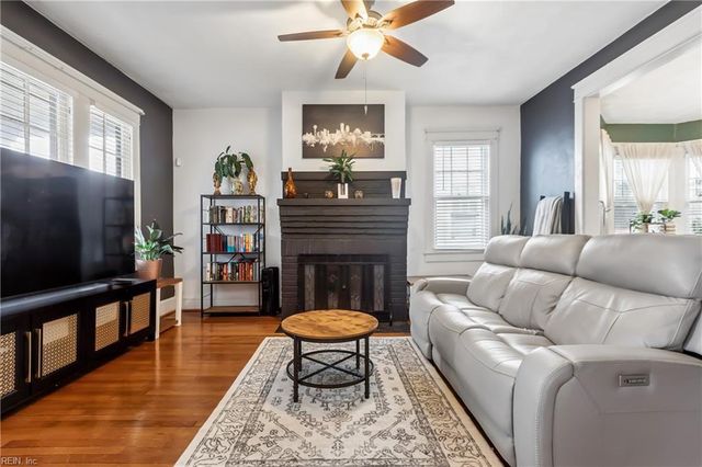 1040 Leckie ST, Portsmouth, VA 23704