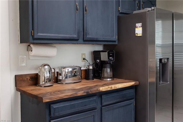 1040 Leckie ST, Portsmouth, VA 23704