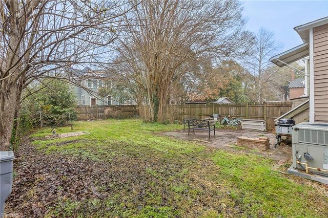 1040 Leckie ST, Portsmouth, VA 23704