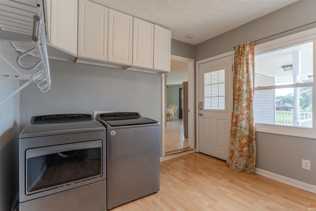 2109 Tanglewood Drive, Mount Vernon, IN 47620