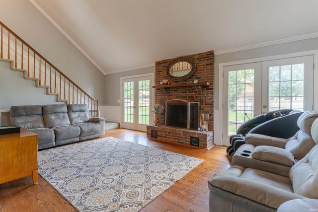2109 Tanglewood Drive, Mount Vernon, IN 47620