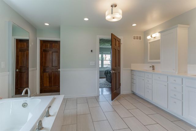 2109 Tanglewood Drive, Mount Vernon, IN 47620