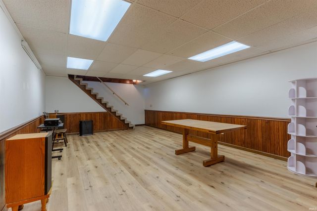 2109 Tanglewood Drive, Mount Vernon, IN 47620