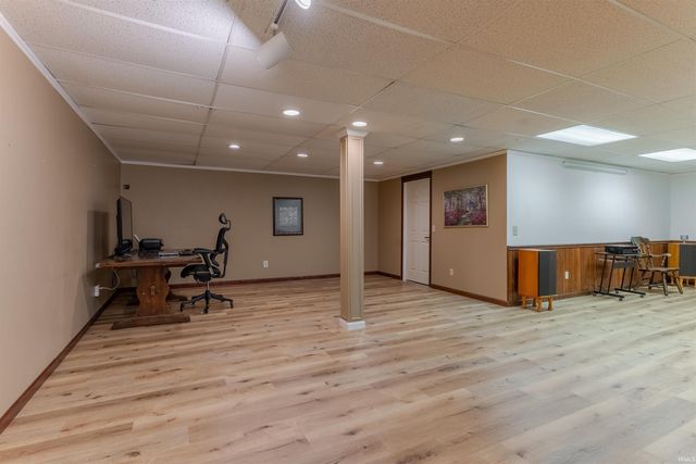 2109 Tanglewood Drive, Mount Vernon, IN 47620
