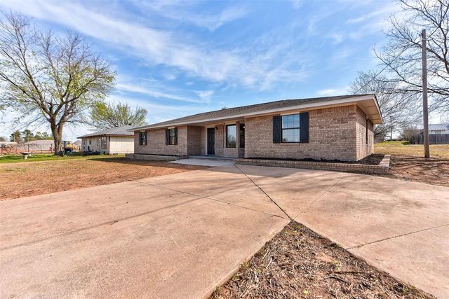 604 N Missouri Street, Elmore City, OK 73433