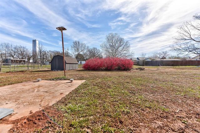 604 N Missouri Street, Elmore City, OK 73433