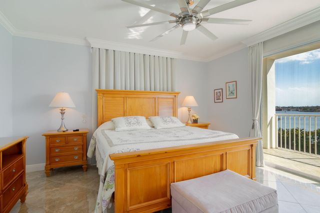 806 E Windward Way 524, Lantana, FL 33462