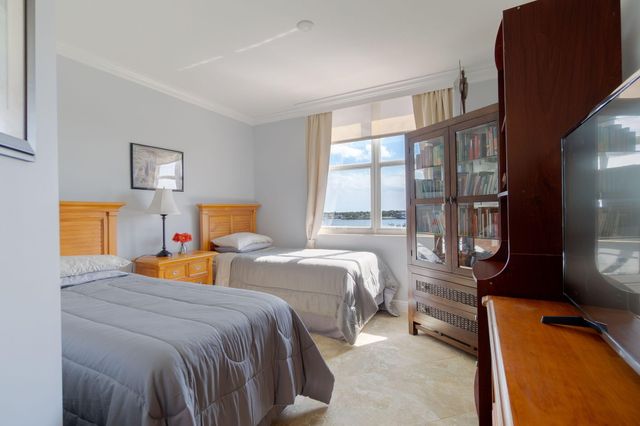 806 E Windward Way 524, Lantana, FL 33462