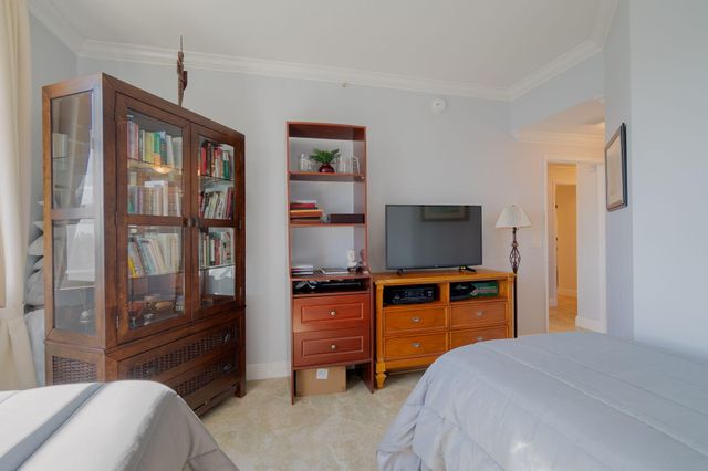 806 E Windward Way 524, Lantana, FL 33462