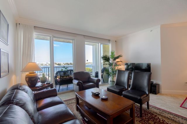 806 E Windward Way 524, Lantana, FL 33462