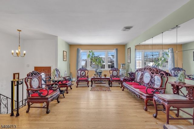 2037 Tampa Ter, Union Twp., NJ 07083