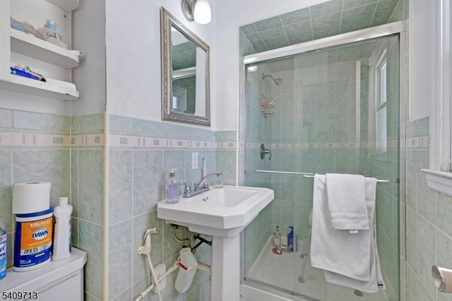 2037 Tampa Ter, Union Twp., NJ 07083