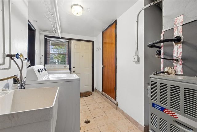 8028 42nd Court, Lyons, IL 60534