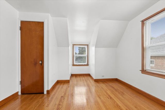 8028 42nd Court, Lyons, IL 60534