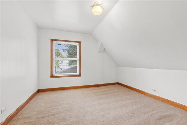 8028 42nd Court, Lyons, IL 60534