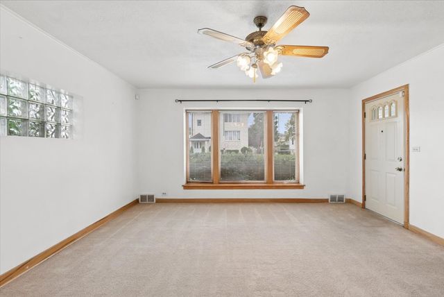 8028 42nd Court, Lyons, IL 60534