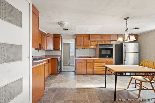 308 Emily Avenue, Clarksville, IN 47129