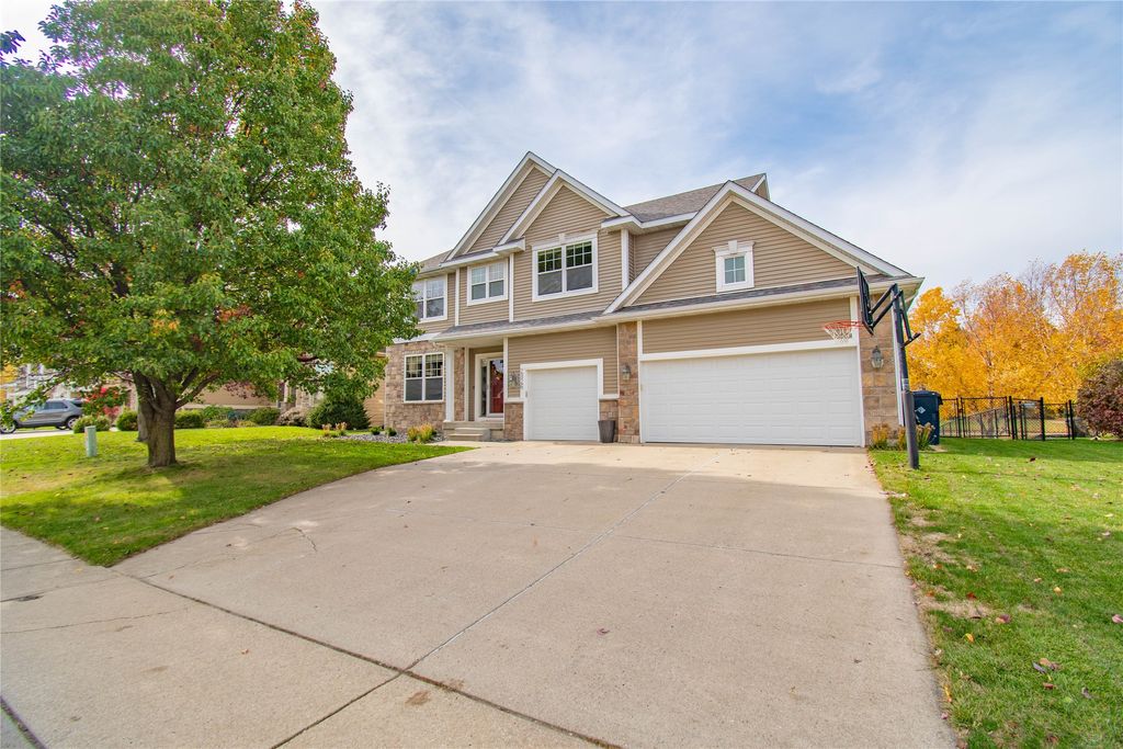 2826 147th Street, Urbandale, IA 50323