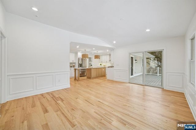 6 Colony, North Caldwell, NJ 07006