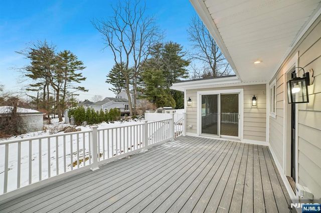 6 Colony, North Caldwell, NJ 07006