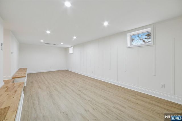 6 Colony, North Caldwell, NJ 07006