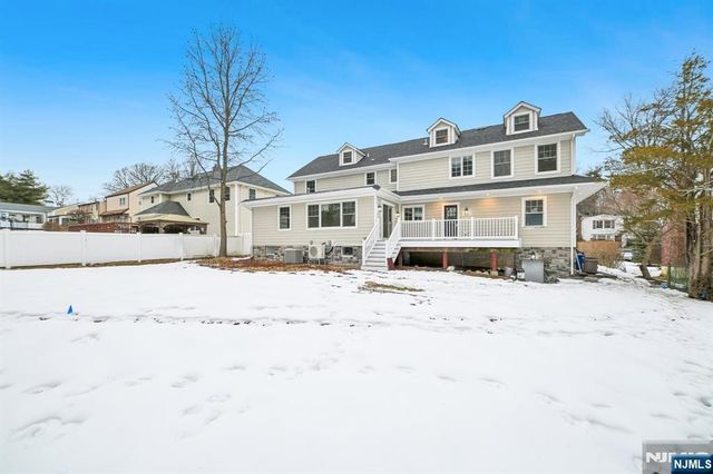 6 Colony, North Caldwell, NJ 07006