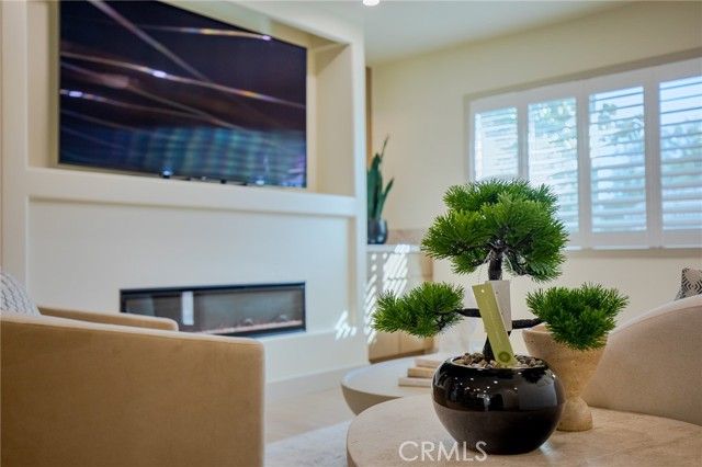 2705 E Orange Grove Avenue, Orange, CA 92867