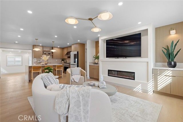 2705 E Orange Grove Avenue, Orange, CA 92867