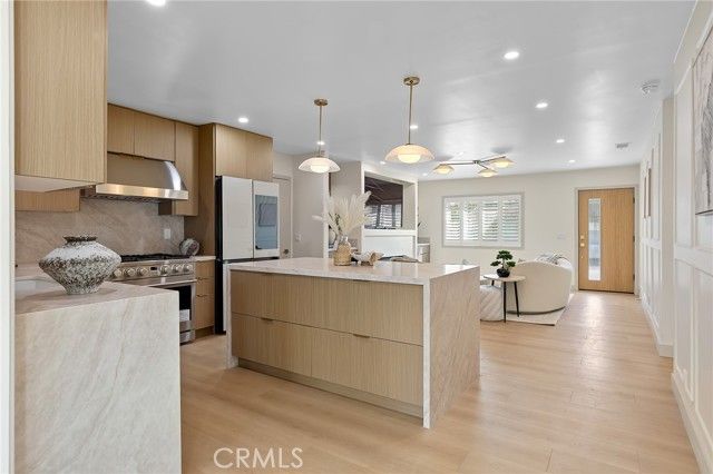 2705 E Orange Grove Avenue, Orange, CA 92867